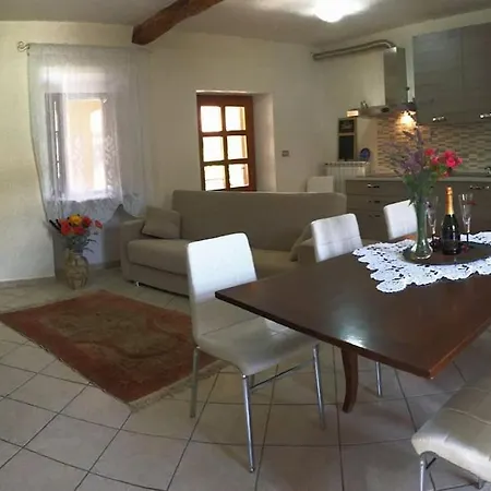 Dom wakacyjny The Relaxing Place For Groups Casalborgone